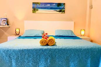 Garden View Studio with king size bed