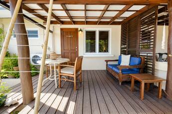 Garden Studio with ocean view terrace 
